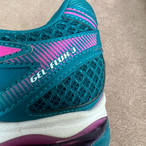 ASICS ladies sneakers size 8 nearly new - Picture 5 of 5